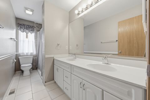 Tiny photo for 13661 S Jersey Court, Plainfield, IL 60544 (MLS # 12624213)