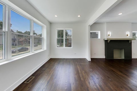 Tiny photo for 1632 W 100th Place, Chicago, IL 60643 (MLS # 12700451)