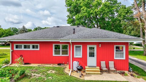 Tiny photo for 927 Clark Street, Marseilles, IL 61341 (MLS # 12402161)
