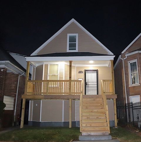 9138 S Essex Avenue Chicago IL 60617