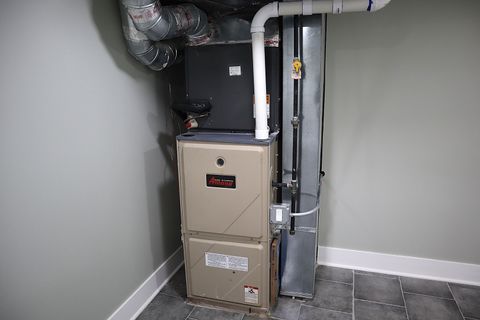 Tiny photo for 9138 S Essex Avenue, Chicago, IL 60617 (MLS # 12536696)