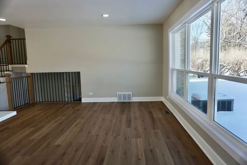 Tiny photo for 2018 E Ivy Lane, Mount Prospect, IL 60056 (MLS # 12612410)