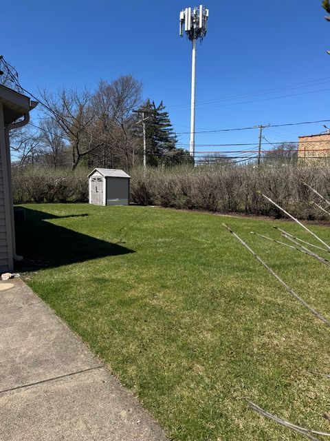 Tiny photo for 2018 E Ivy Lane, Mount Prospect, IL 60056 (MLS # 12612410)