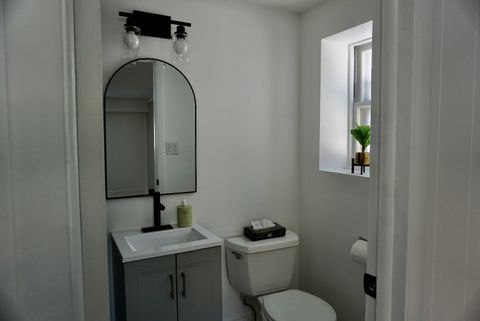 Tiny photo for 2018 E Ivy Lane, Mount Prospect, IL 60056 (MLS # 12612410)