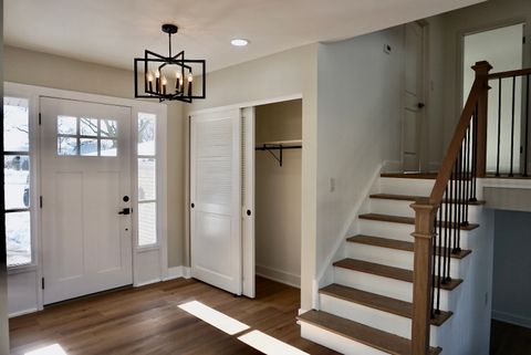 Tiny photo for 2018 E Ivy Lane, Mount Prospect, IL 60056 (MLS # 12612410)