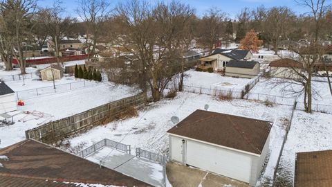 Tiny photo for 2404 Sigwalt Street, Rolling Meadows, IL 60008 (MLS # 12539997)