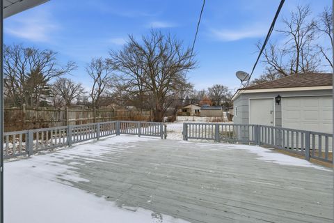 Tiny photo for 2404 Sigwalt Street, Rolling Meadows, IL 60008 (MLS # 12539997)