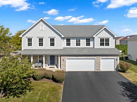 Photo of 1916 BLUE HERON Circle, Bartlett, IL 60103 (MLS # 12574784)