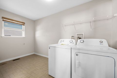 Tiny photo for 1916 BLUE HERON Circle, Bartlett, IL 60103 (MLS # 12574784)