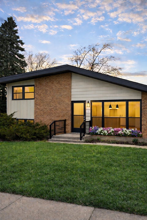 Photo of 154 Westwood Drive, Park Forest, IL 60466 (MLS # 12746025)