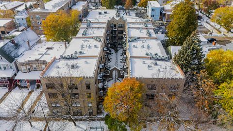 Tiny photo for 4444 N DAMEN Avenue #4E, Chicago, IL 60625 (MLS # 12514592)