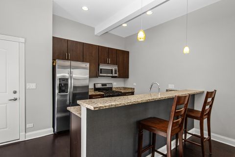 Tiny photo for 4444 N DAMEN Avenue #4E, Chicago, IL 60625 (MLS # 12514592)
