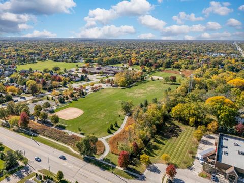 Tiny photo for 1643 Estate Circle, Naperville, IL 60565 (MLS # 12495851)