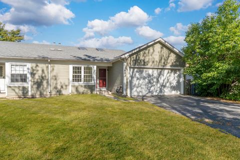 Tiny photo for 1643 Estate Circle, Naperville, IL 60565 (MLS # 12495851)
