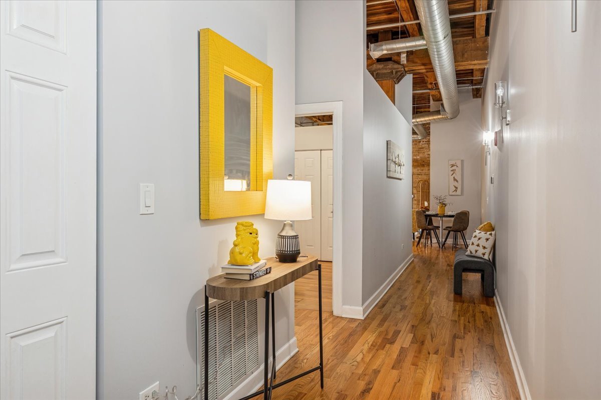 824 W Superior Street 303