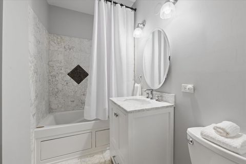 Tiny photo for 4028 N Sheridan Road #1R, Chicago, IL 60613 (MLS # 12570087)