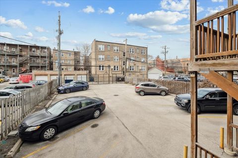 Tiny photo for 4028 N Sheridan Road #1R, Chicago, IL 60613 (MLS # 12570087)