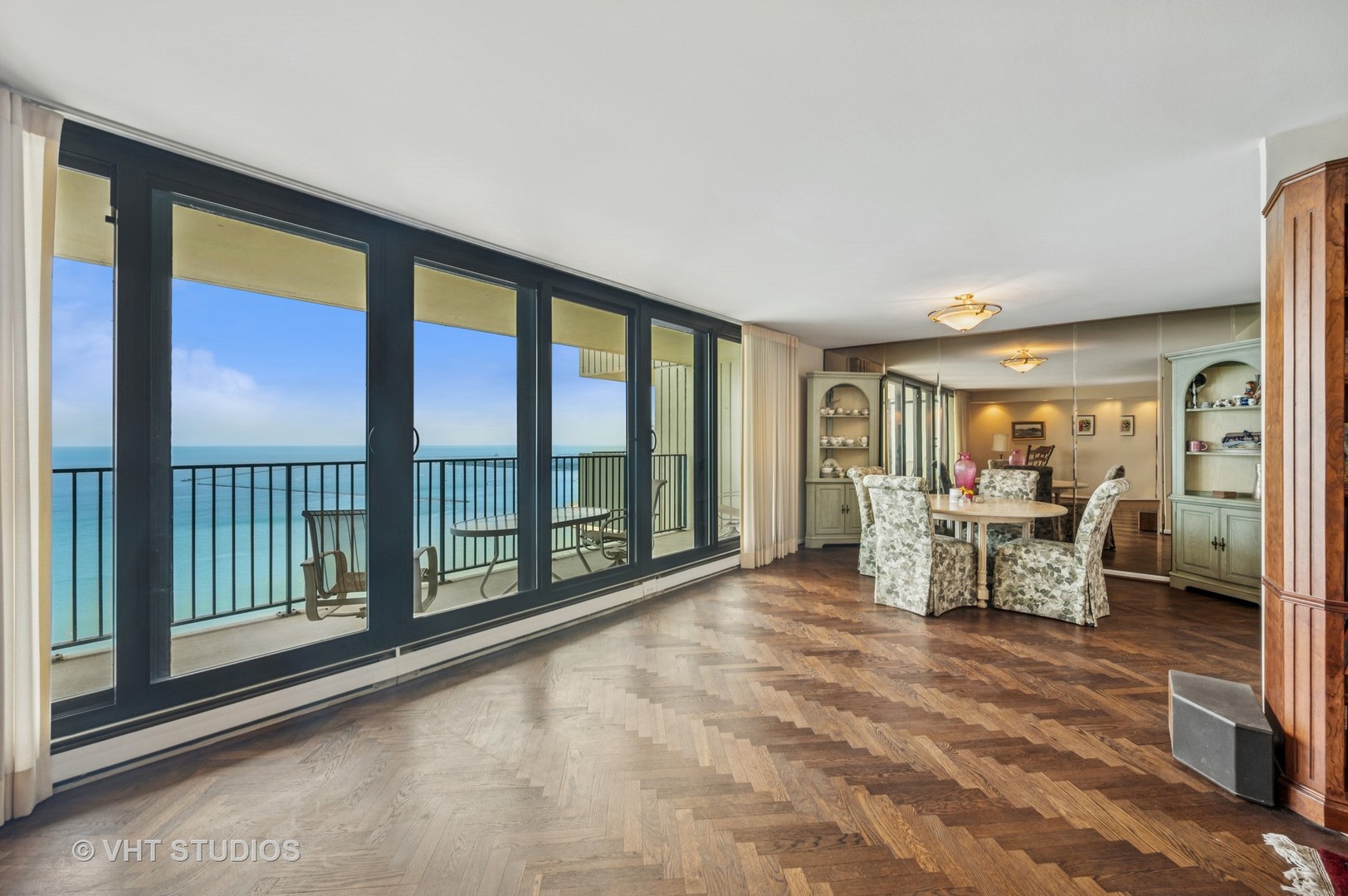 1212 N Lake Shore Drive 28CS