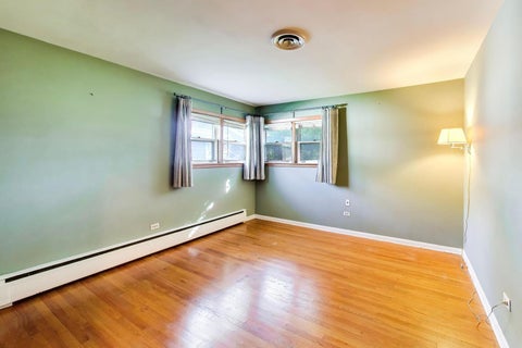 Tiny photo for 102 W Stratford Place, Mount Prospect, IL 60056 (MLS # 12789791)