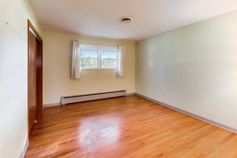 Tiny photo for 102 W Stratford Place, Mount Prospect, IL 60056 (MLS # 12789791)