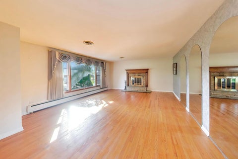 Tiny photo for 102 W Stratford Place, Mount Prospect, IL 60056 (MLS # 12789791)