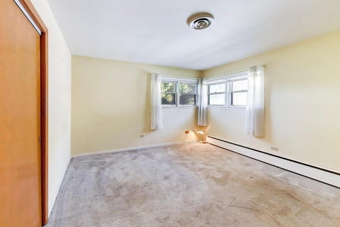 Tiny photo for 102 W Stratford Place, Mount Prospect, IL 60056 (MLS # 12789791)
