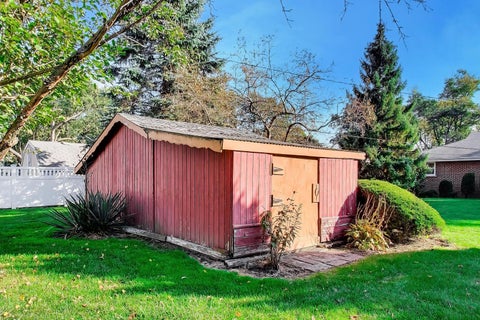 Tiny photo for 102 W Stratford Place, Mount Prospect, IL 60056 (MLS # 12789791)
