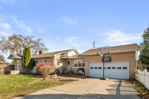 Tiny photo for 1060 Catherine Street, Joliet, IL 60435 (MLS # 12515604)