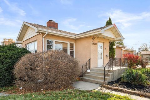 Tiny photo for 1060 Catherine Street, Joliet, IL 60435 (MLS # 12515604)