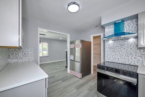 Tiny photo for 257 N Grace Street, Lombard, IL 60148 (MLS # 12606191)