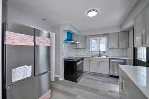 Tiny photo for 257 N Grace Street, Lombard, IL 60148 (MLS # 12606191)