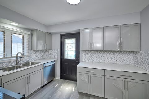 Tiny photo for 257 N Grace Street, Lombard, IL 60148 (MLS # 12606191)