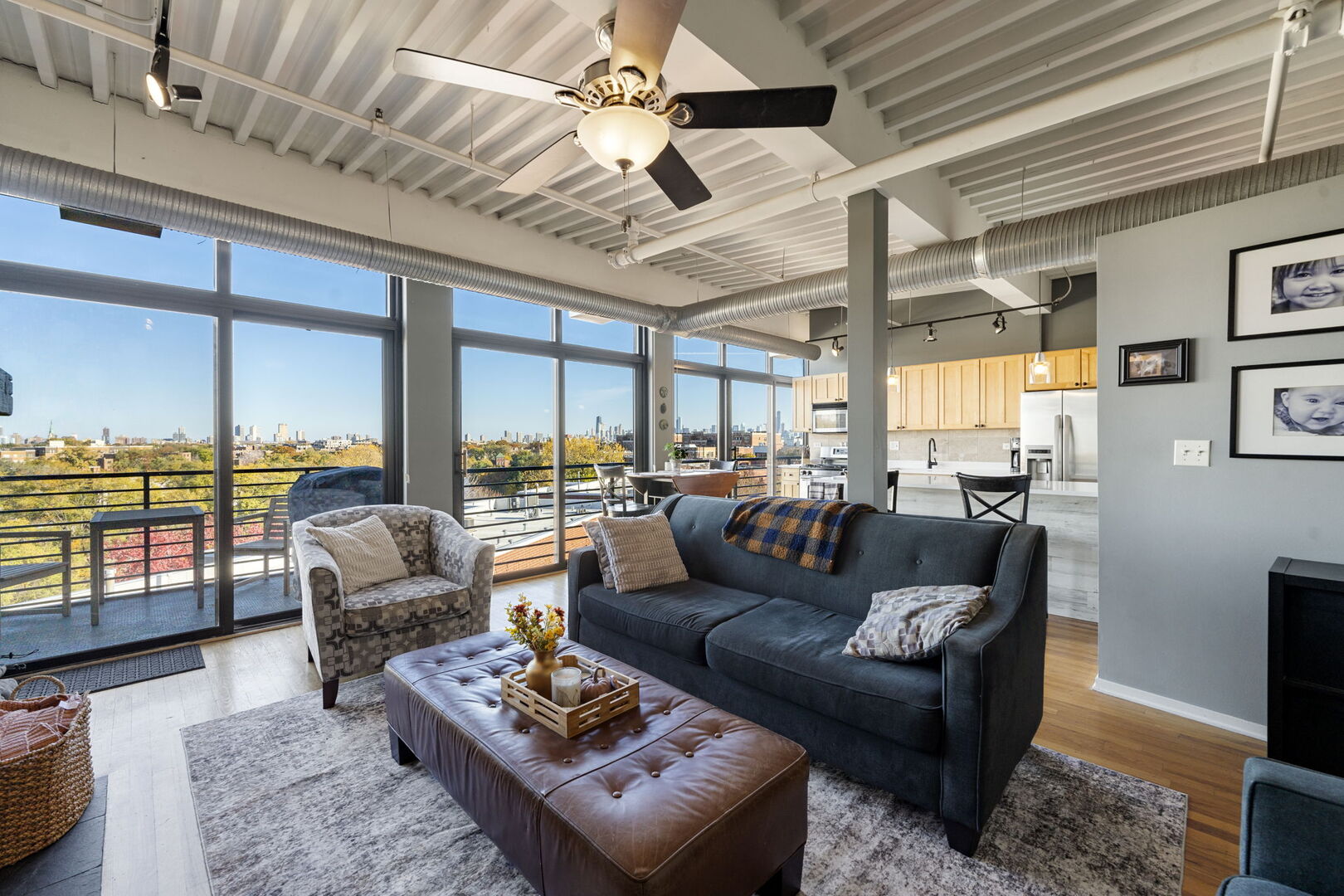 2911 N Western Avenue 513