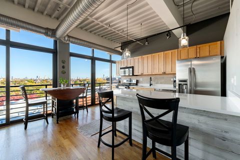 Tiny photo for 2911 N Western Avenue #513, Chicago, IL 60618 (MLS # 12514513)