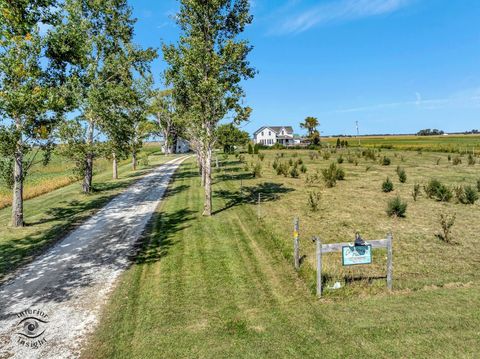 Photo of 1258 E 2900 North Road, Clifton, IL 60927 (MLS # 12467759)