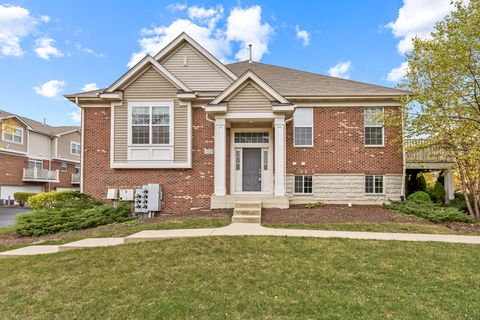 Photo of 2528 Dunraven Avenue, Naperville, IL 60540 (MLS # 12503148) Photo of 2528 Dunraven Avenue, Naperville, IL 60540 (MLS # 12503148)