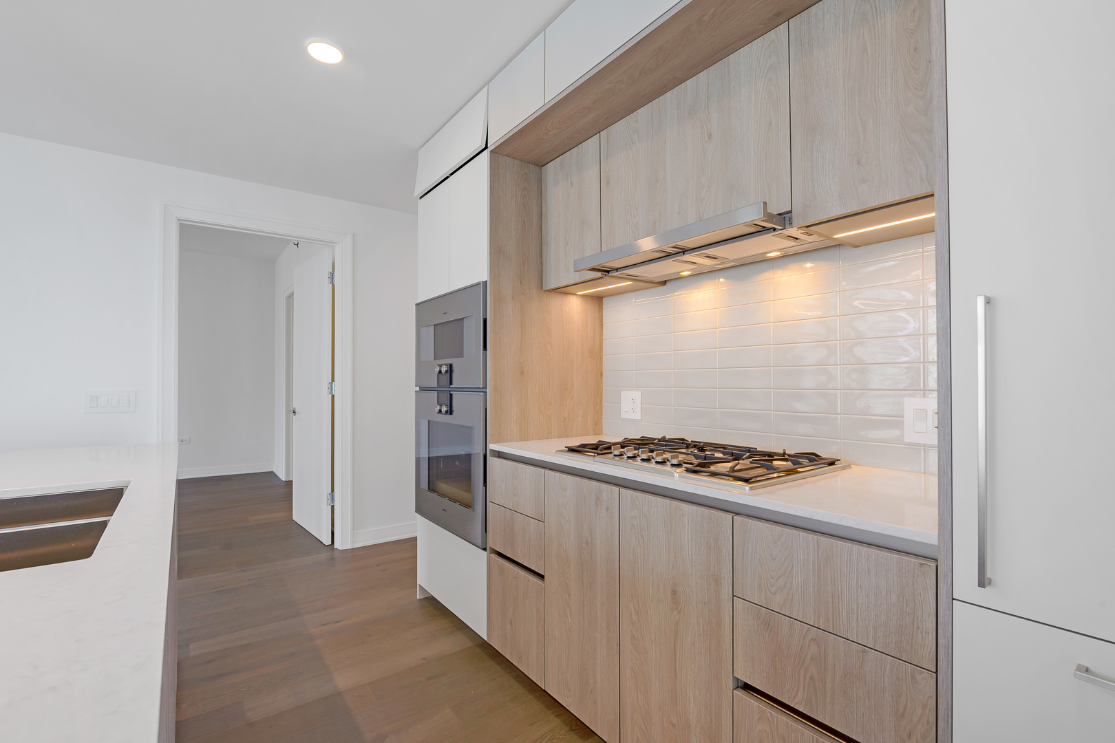 211 N Harbor Drive 1601
