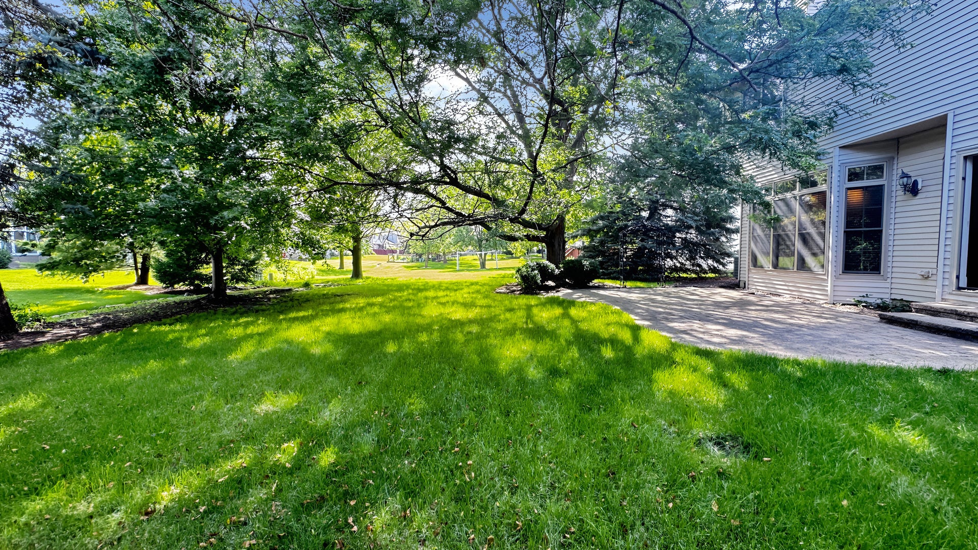 4824 Clearwater Lane