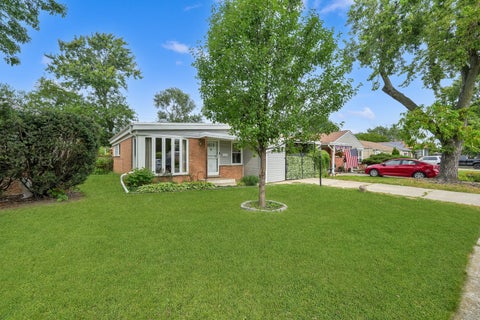 Tiny photo for 8430 S Keating Avenue, Chicago, IL 60652 (MLS # 12752234)