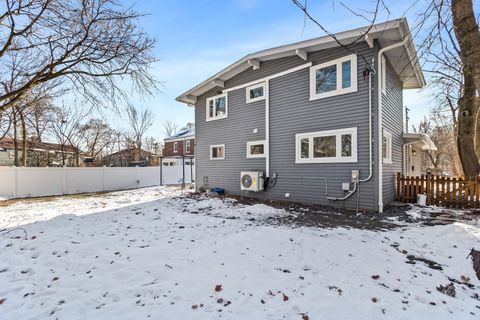 Tiny photo for 537 County Line Road, Highland Park, IL 60035 (MLS # 12543071)