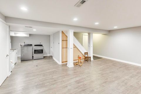 Tiny photo for 200 S Derbyshire Lane, Arlington Heights, IL 60004 (MLS # 12547738)