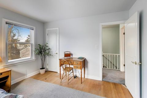 Tiny photo for 200 S Derbyshire Lane, Arlington Heights, IL 60004 (MLS # 12547738)