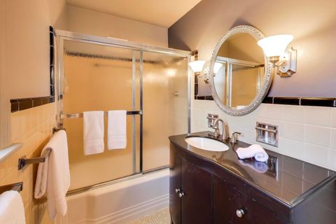 Tiny photo for 200 S Derbyshire Lane, Arlington Heights, IL 60004 (MLS # 12547738)