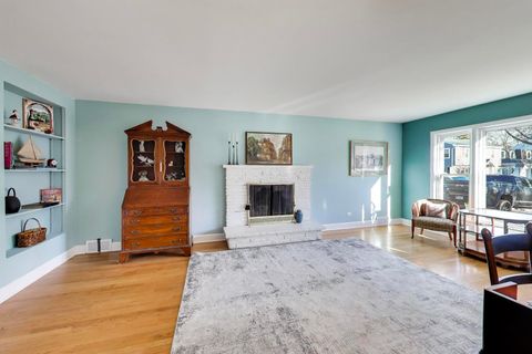 Tiny photo for 200 S Derbyshire Lane, Arlington Heights, IL 60004 (MLS # 12547738)