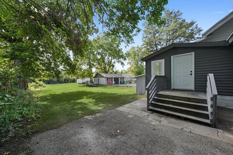 Tiny photo for 608 E Washington Street, Joliet, IL 60433 (MLS # 12489523)