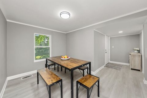 Tiny photo for 608 E Washington Street, Joliet, IL 60433 (MLS # 12489523)