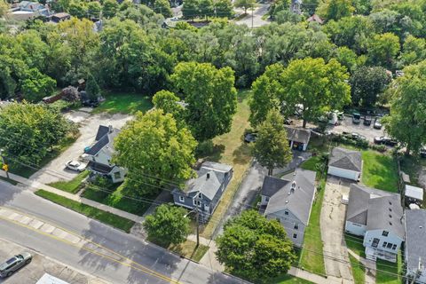 Tiny photo for 608 E Washington Street, Joliet, IL 60433 (MLS # 12489523)