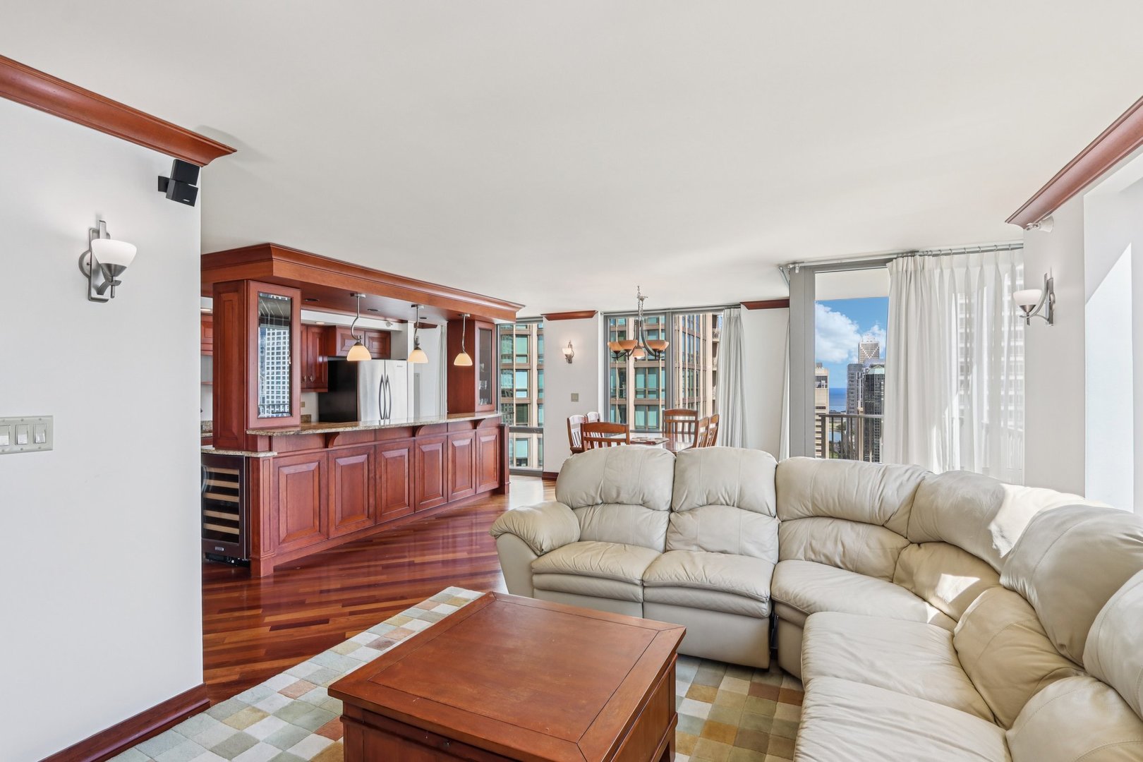 2 E Erie Street 3403