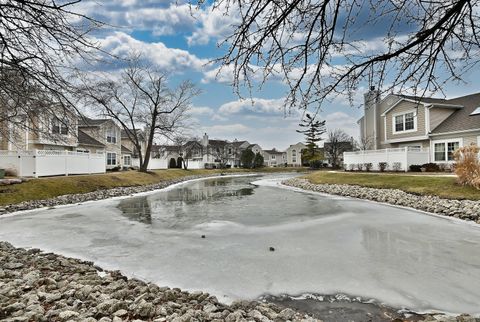 Tiny photo for 693 Le Parc Circle, Buffalo Grove, IL 60089 (MLS # 12548576)