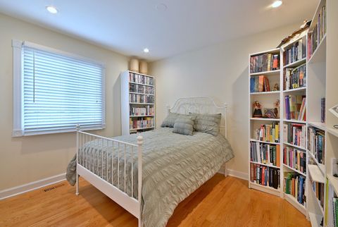 Tiny photo for 693 Le Parc Circle, Buffalo Grove, IL 60089 (MLS # 12548576)